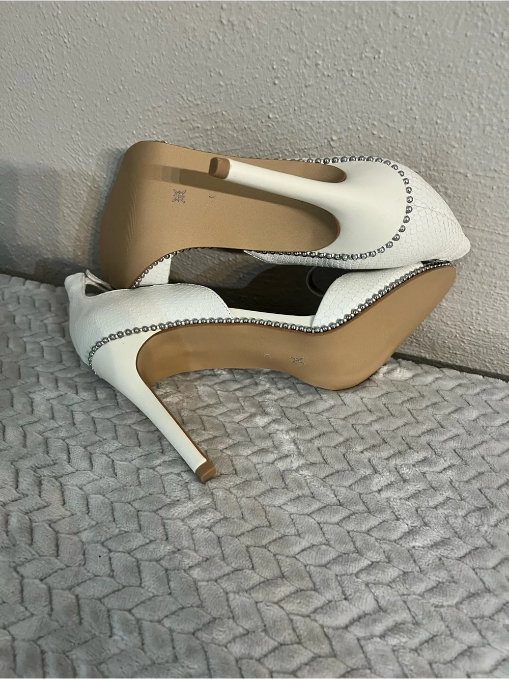 BCBGeneration White Textured Open-Toe Ankle-Strap Heels with Studded Trim